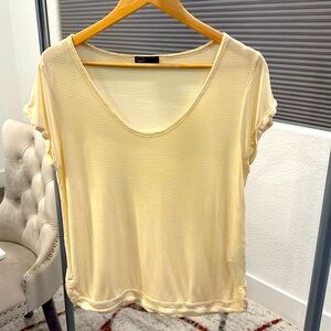 Gap Women’s Scoop Neck Tee
